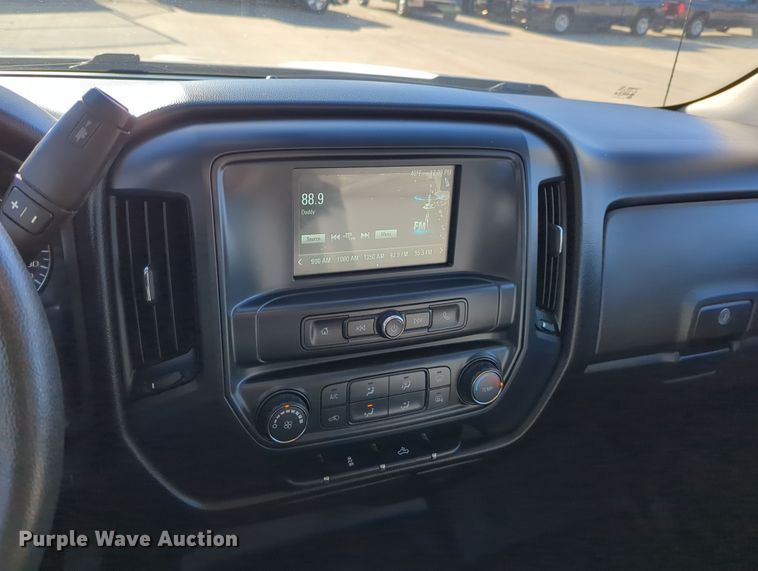 image for item DN3800 2018 Chevrolet Silverado 1500 Double Cab pickup truck