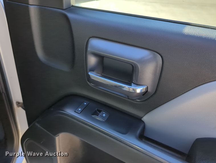 image for item DN3800 2018 Chevrolet Silverado 1500 Double Cab pickup truck