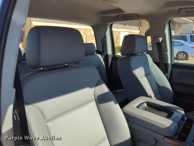 image for item DN3800 2018 Chevrolet Silverado 1500 Double Cab pickup truck