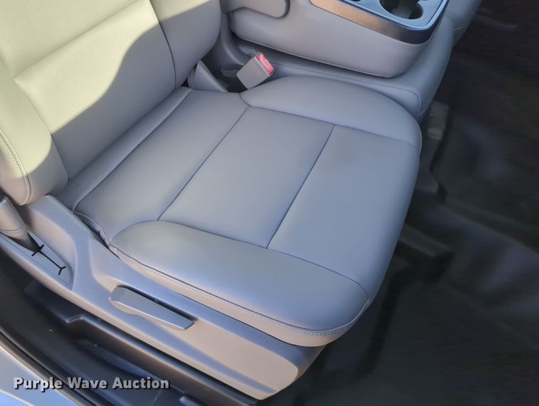 image for item DN3800 2018 Chevrolet Silverado 1500 Double Cab pickup truck