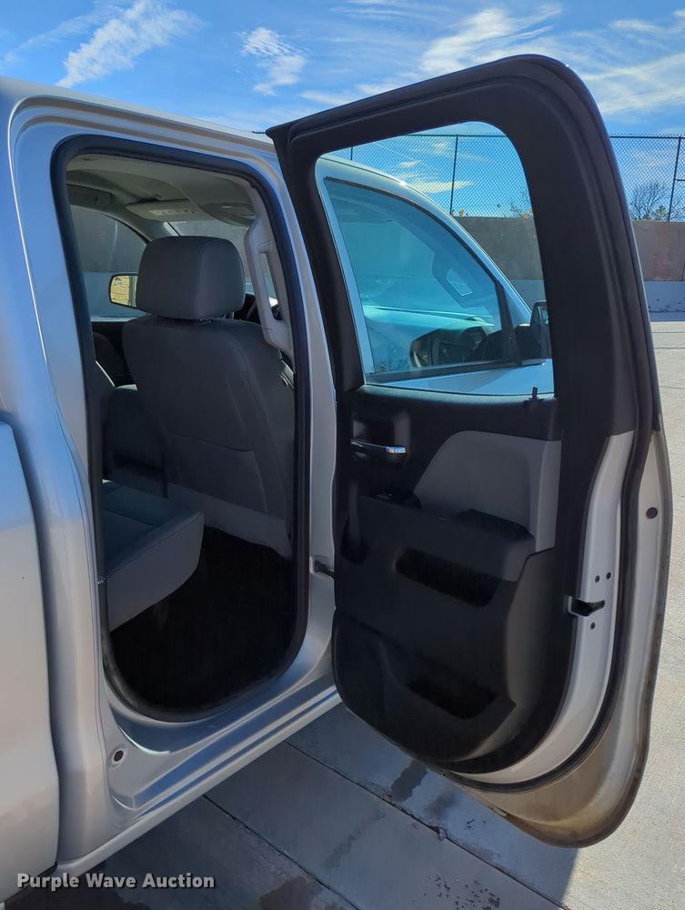 image for item DN3800 2018 Chevrolet Silverado 1500 Double Cab pickup truck