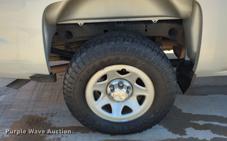 image for item DN3800 2018 Chevrolet Silverado 1500 Double Cab pickup truck