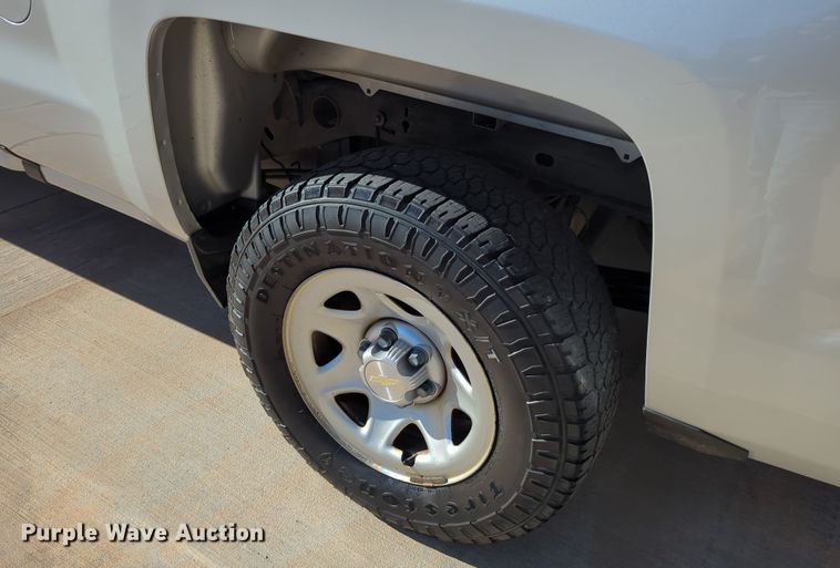 image for item DN3800 2018 Chevrolet Silverado 1500 Double Cab pickup truck