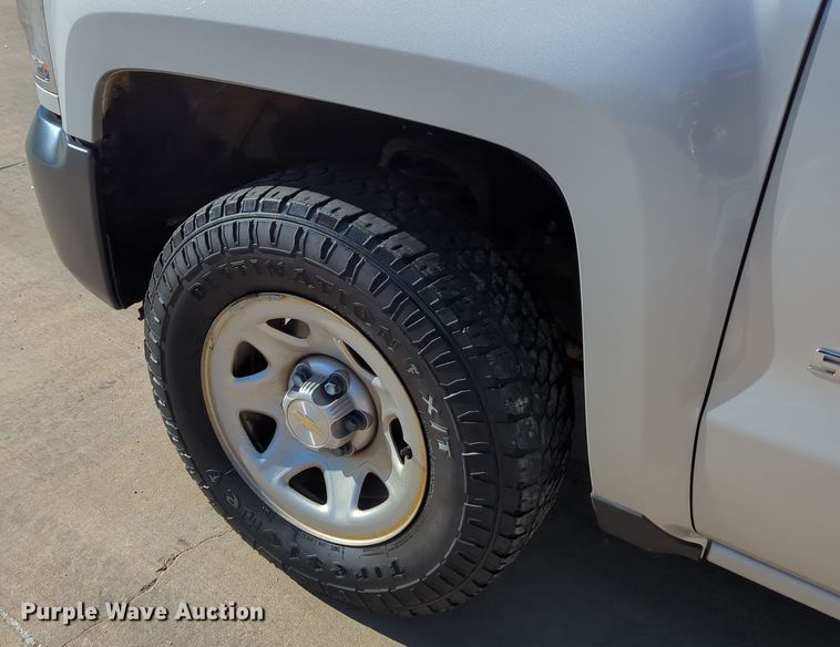 image for item DN3800 2018 Chevrolet Silverado 1500 Double Cab pickup truck