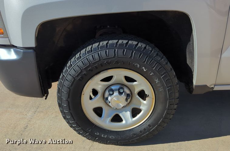 image for item DN3800 2018 Chevrolet Silverado 1500 Double Cab pickup truck