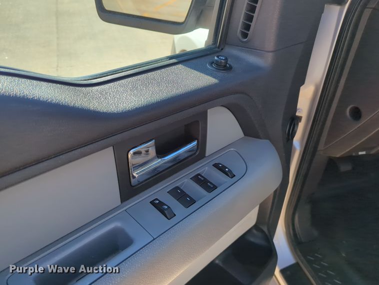 image for item DN3802 2014 Ford F150 XL SuperCab pickup truck