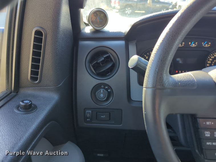 image for item DN3802 2014 Ford F150 XL SuperCab pickup truck