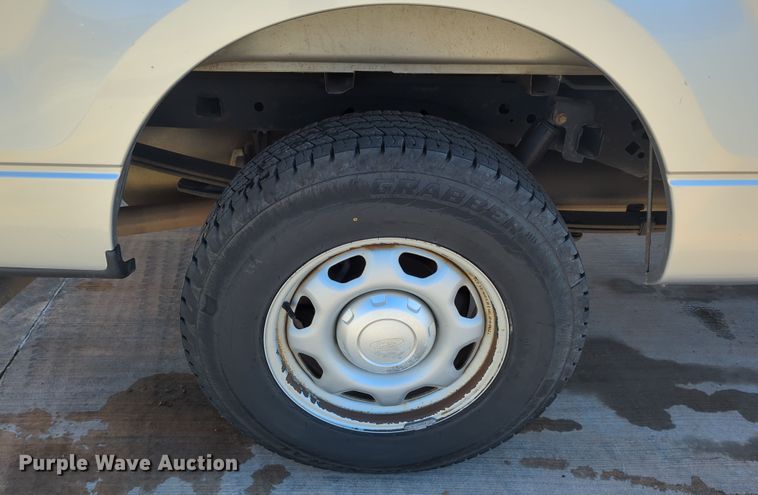 image for item DN3802 2014 Ford F150 XL SuperCab pickup truck