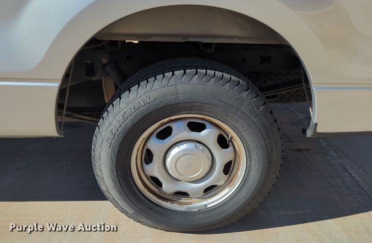 image for item DN3802 2014 Ford F150 XL SuperCab pickup truck