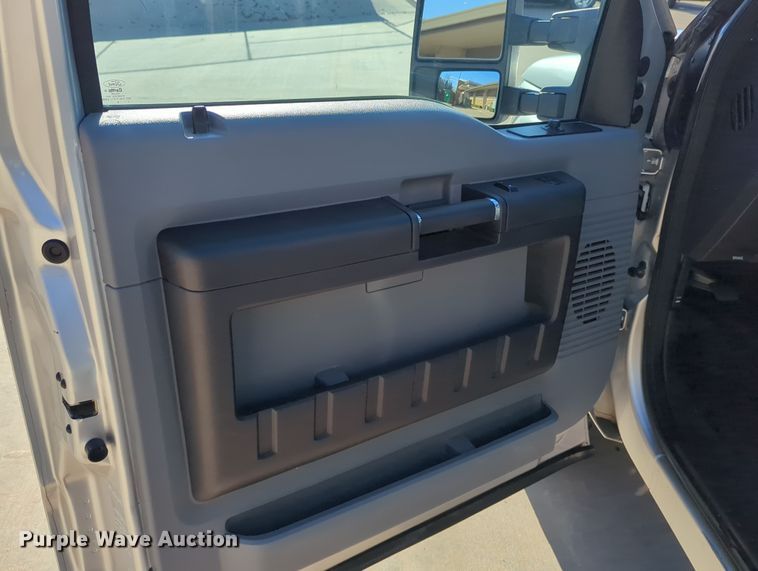 image for item DN3804 2015 Ford F250 Super Duty XL SuperCab pickup truck