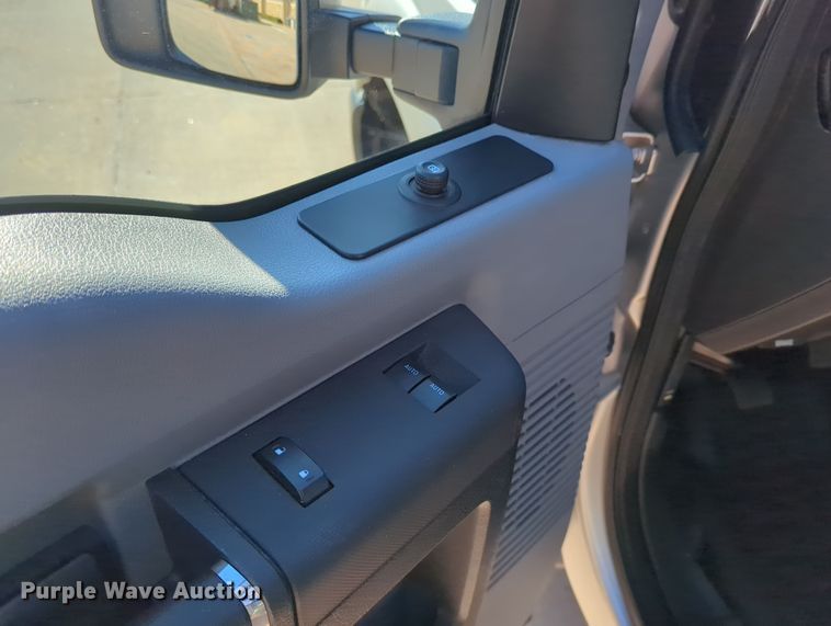 image for item DN3804 2015 Ford F250 Super Duty XL SuperCab pickup truck