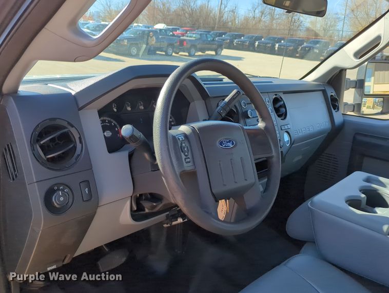 image for item DN3804 2015 Ford F250 Super Duty XL SuperCab pickup truck