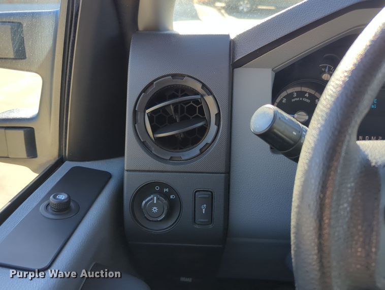 image for item DN3804 2015 Ford F250 Super Duty XL SuperCab pickup truck