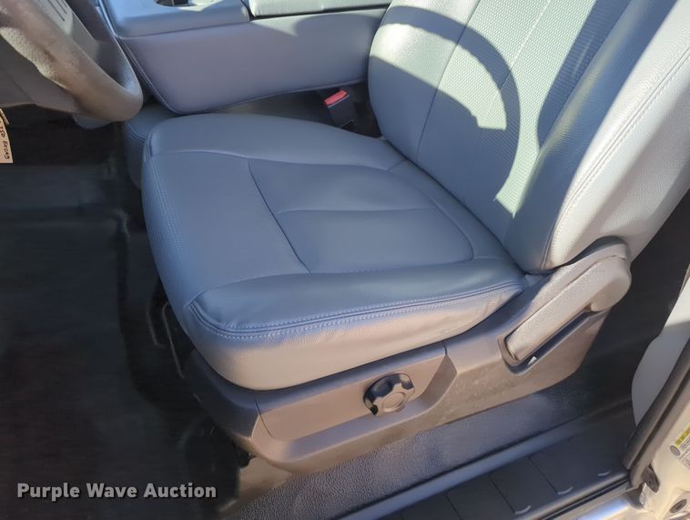 image for item DN3804 2015 Ford F250 Super Duty XL SuperCab pickup truck