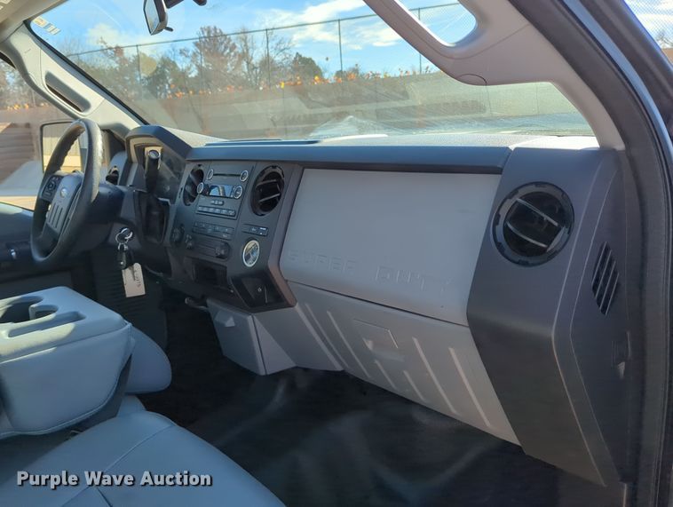 image for item DN3804 2015 Ford F250 Super Duty XL SuperCab pickup truck