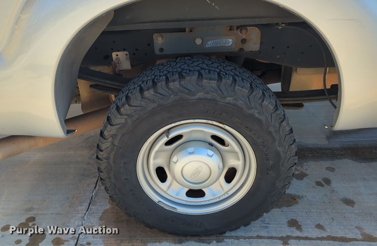 image for item DN3804 2015 Ford F250 Super Duty XL SuperCab pickup truck