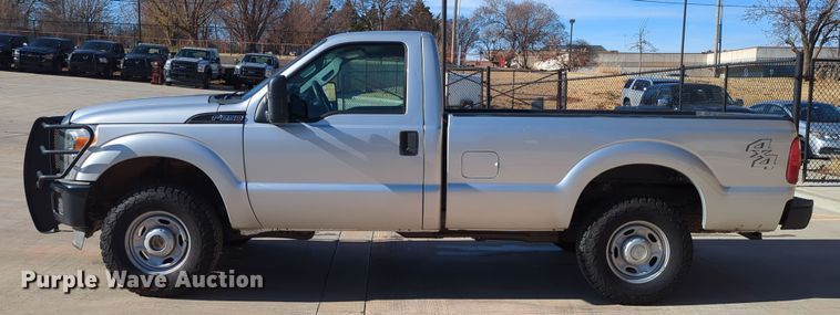 image for item DN3805 2012 Ford F250 Super Duty XL pickup truck