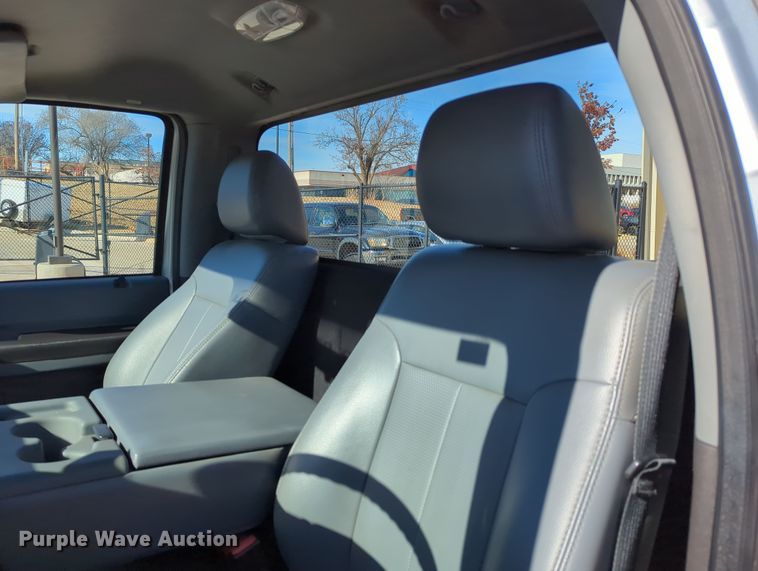 image for item DN3805 2012 Ford F250 Super Duty XL pickup truck