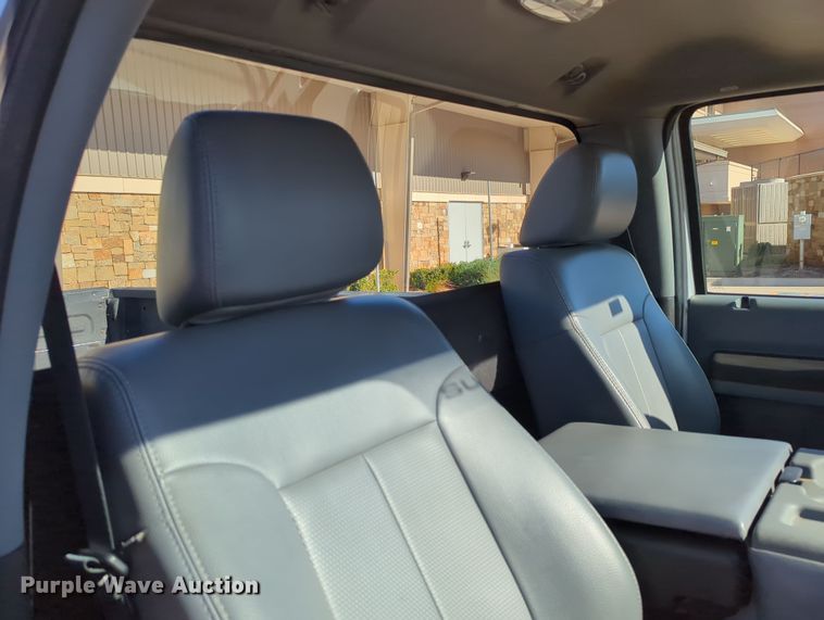 image for item DN3805 2012 Ford F250 Super Duty XL pickup truck