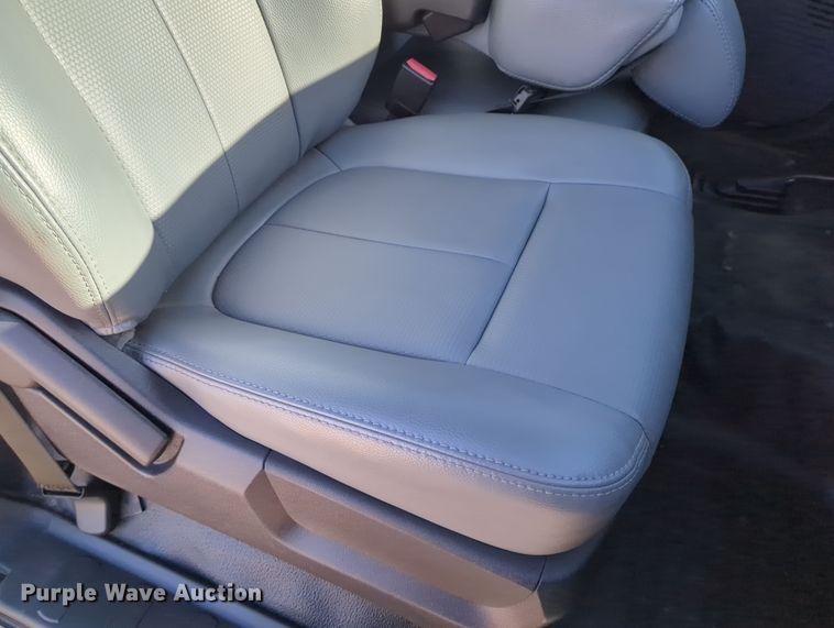 image for item DN3805 2012 Ford F250 Super Duty XL pickup truck