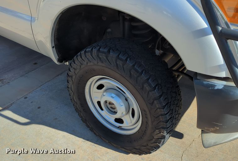 image for item DN3805 2012 Ford F250 Super Duty XL pickup truck