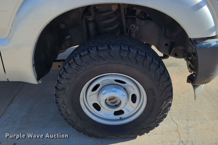 image for item DN3805 2012 Ford F250 Super Duty XL pickup truck