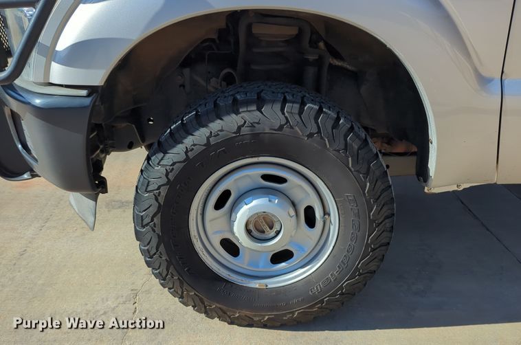 image for item DN3805 2012 Ford F250 Super Duty XL pickup truck