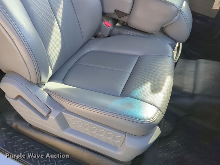 image for item DN3806 2014 Ford F150 XL SuperCab pickup truck