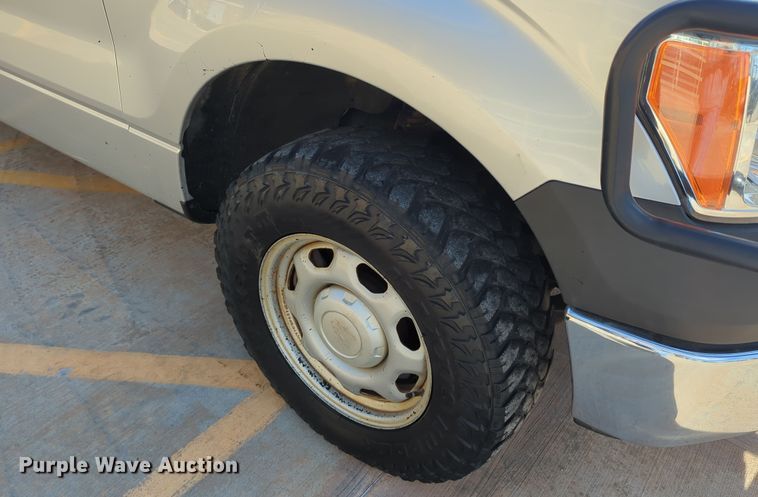 image for item DN3806 2014 Ford F150 XL SuperCab pickup truck