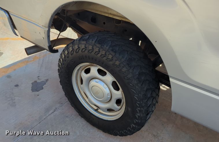 image for item DN3806 2014 Ford F150 XL SuperCab pickup truck