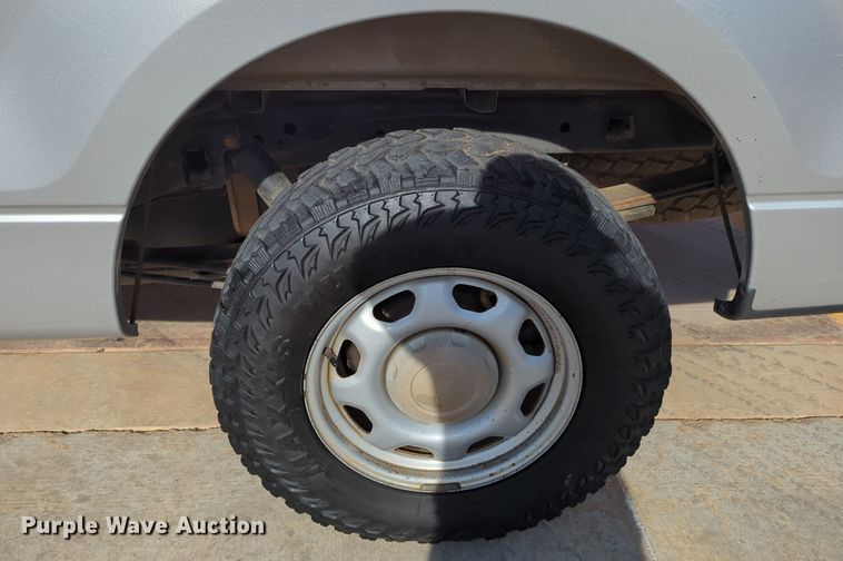 image for item DN3806 2014 Ford F150 XL SuperCab pickup truck