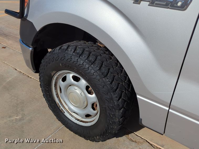 image for item DN3806 2014 Ford F150 XL SuperCab pickup truck