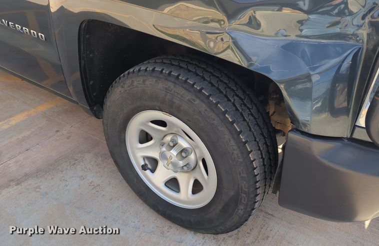 image for item DN3807 2017 Chevrolet Silverado 1500 Double Cab pickup truck