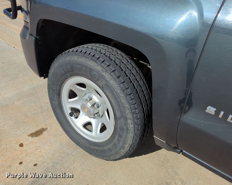 image for item DN3807 2017 Chevrolet Silverado 1500 Double Cab pickup truck