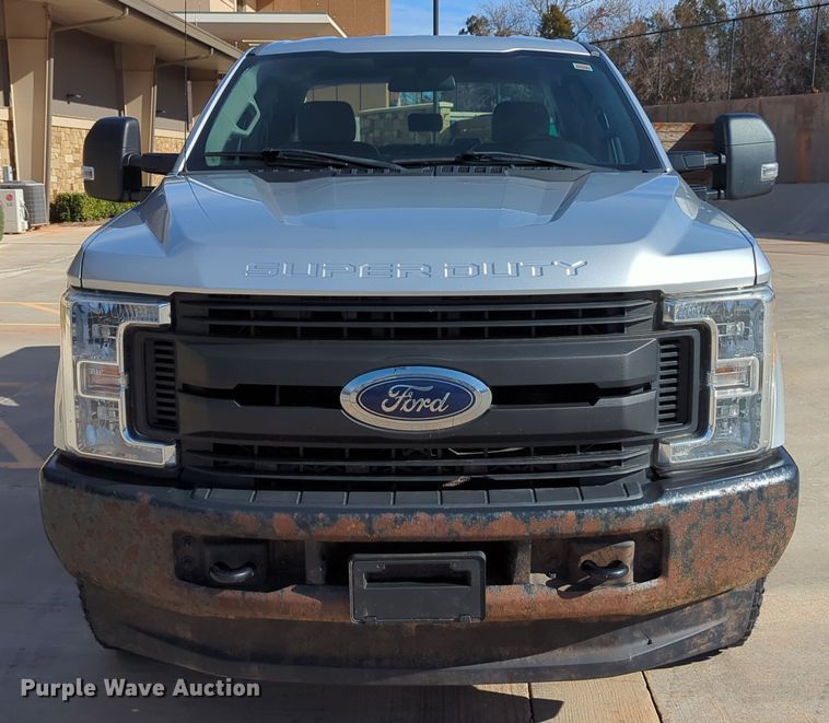 image for item DN3808 2017 Ford F250 Super Duty XL SuperCab pickup truck