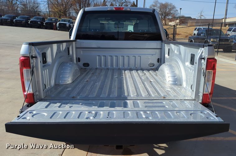 image for item DN3808 2017 Ford F250 Super Duty XL SuperCab pickup truck