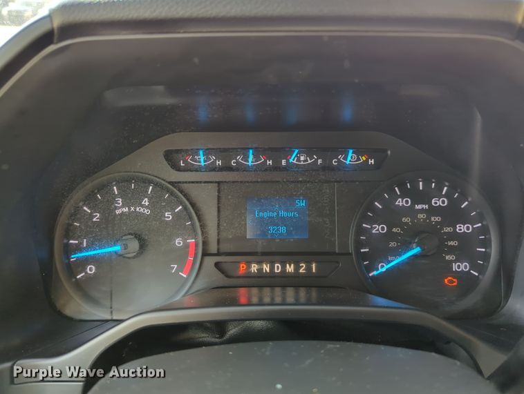 image for item DN3808 2017 Ford F250 Super Duty XL SuperCab pickup truck