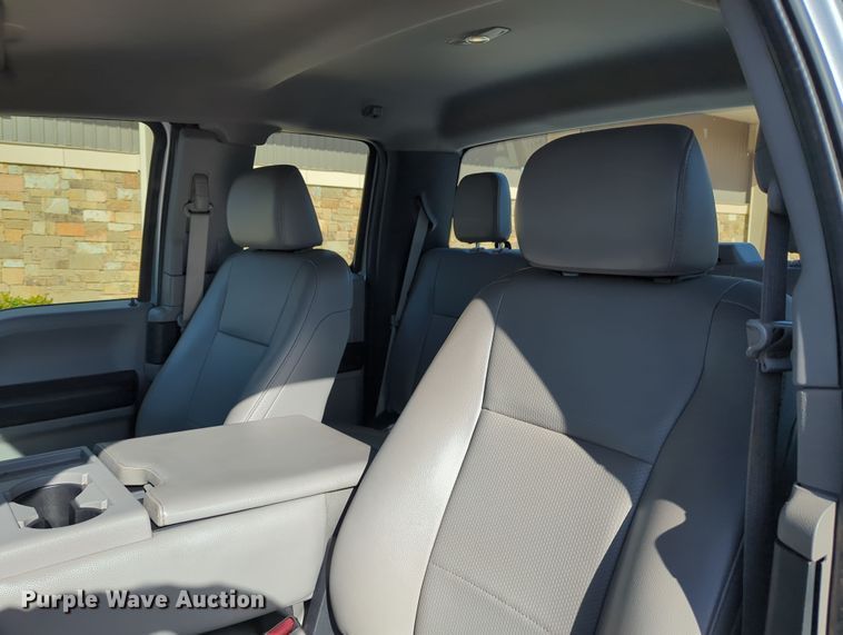 image for item DN3808 2017 Ford F250 Super Duty XL SuperCab pickup truck