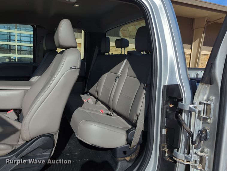 image for item DN3808 2017 Ford F250 Super Duty XL SuperCab pickup truck