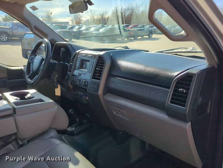 image for item DN3808 2017 Ford F250 Super Duty XL SuperCab pickup truck