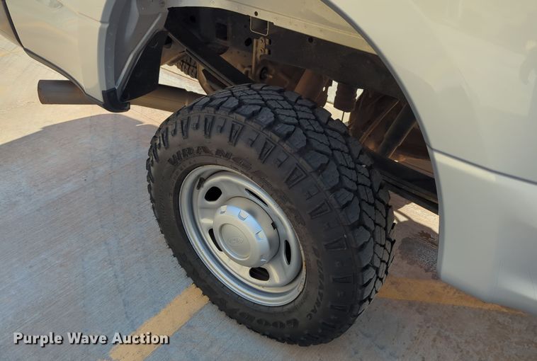 image for item DN3808 2017 Ford F250 Super Duty XL SuperCab pickup truck