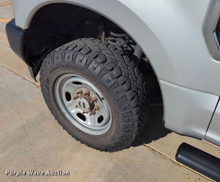 image for item DN3808 2017 Ford F250 Super Duty XL SuperCab pickup truck