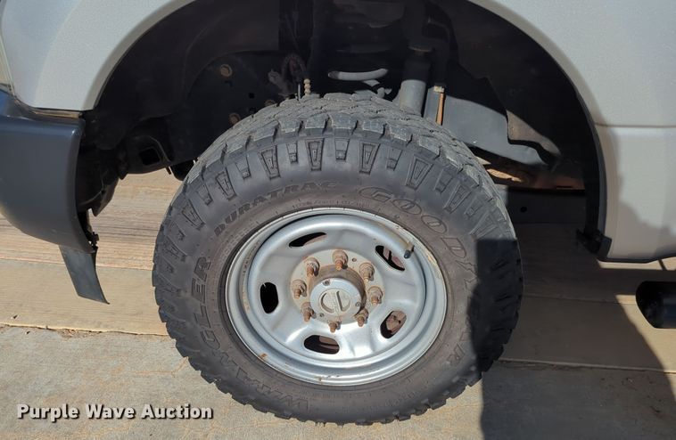 image for item DN3808 2017 Ford F250 Super Duty XL SuperCab pickup truck