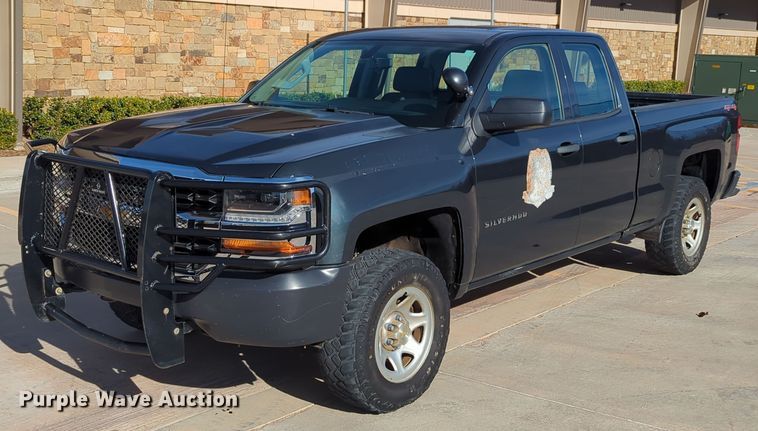 image for item DN3809 2017 Chevrolet Silverado 1500 Double Cab pickup truck