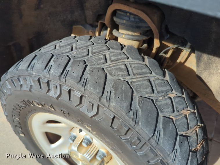 image for item DN3809 2017 Chevrolet Silverado 1500 Double Cab pickup truck