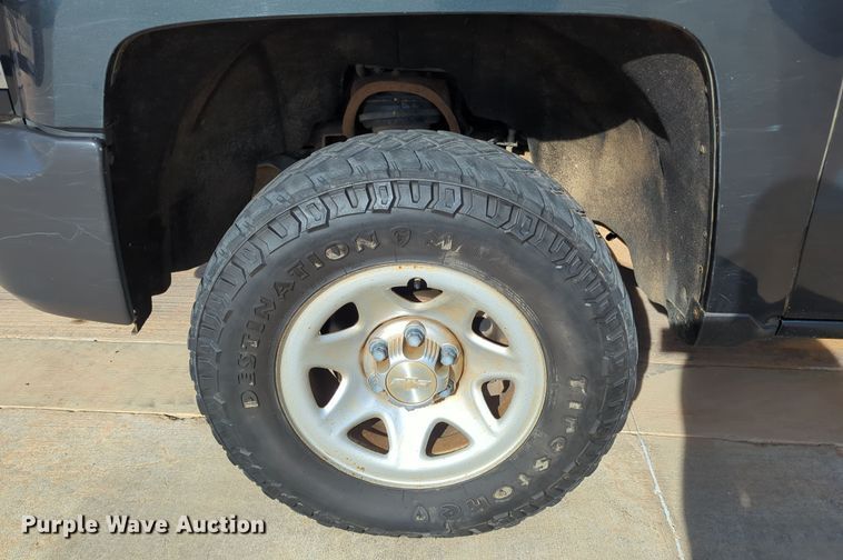 image for item DN3809 2017 Chevrolet Silverado 1500 Double Cab pickup truck