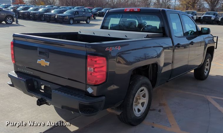 image for item DN3810 2015 Chevrolet Silverado 1500 Double Cab pickup truck