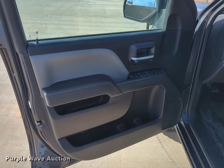 image for item DN3810 2015 Chevrolet Silverado 1500 Double Cab pickup truck