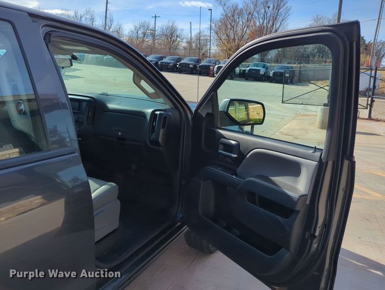 image for item DN3810 2015 Chevrolet Silverado 1500 Double Cab pickup truck