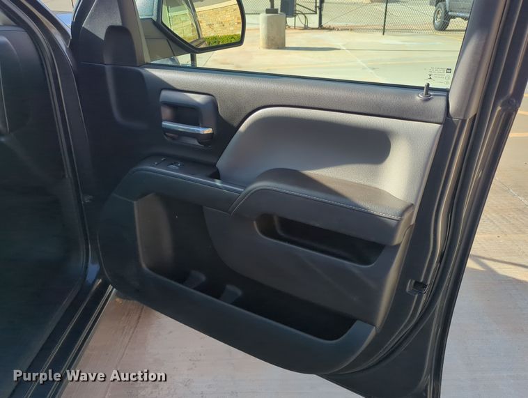 image for item DN3810 2015 Chevrolet Silverado 1500 Double Cab pickup truck